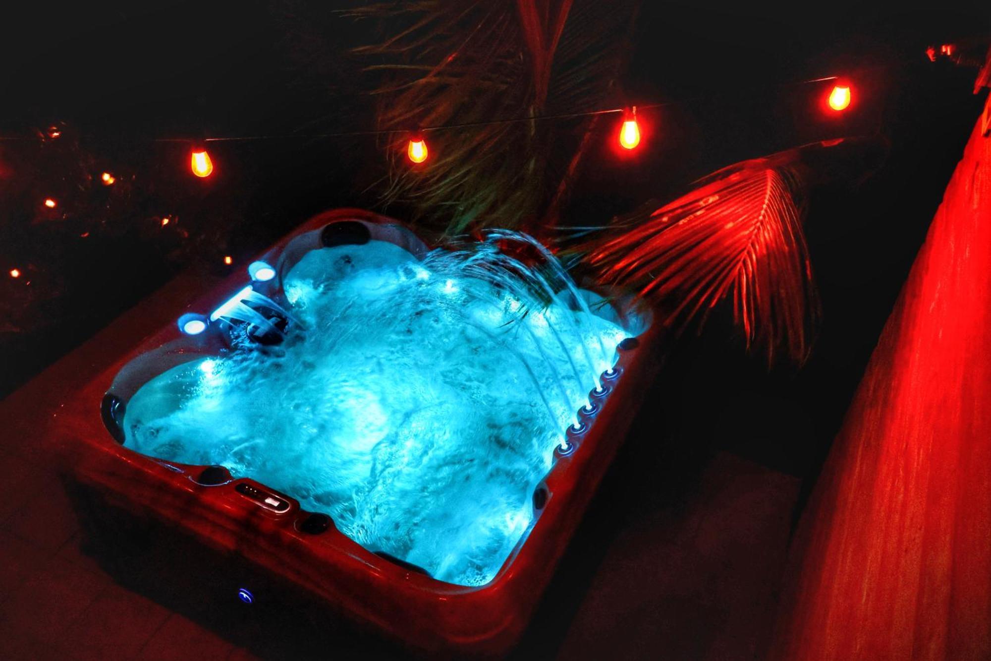 Blue Whale Villa Calibishie Exteriör bild